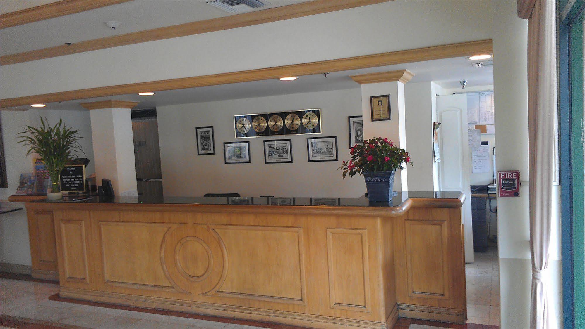 Hotel Chateaubleau Coral Gables Bagian luar foto
